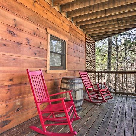 Cozy Cabin With Hot Tub In The Heart Of Pigeon Forge Villa Екстериор снимка