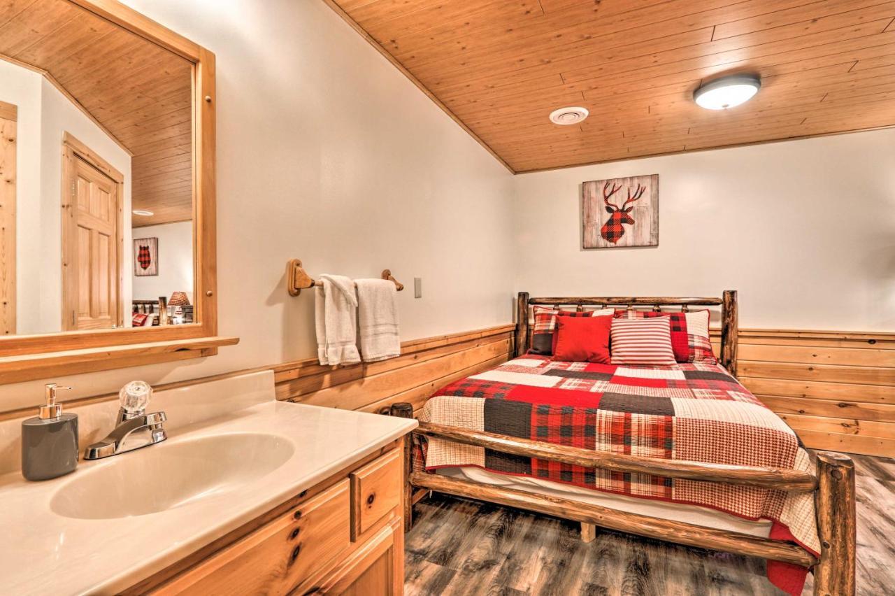 Cozy Cabin With Hot Tub In The Heart Of Pigeon Forge Villa Екстериор снимка