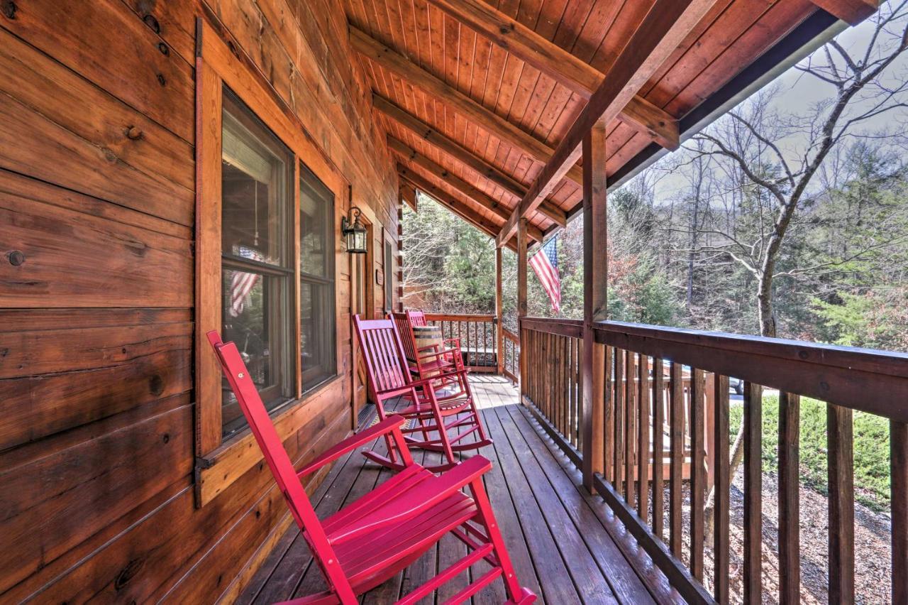Cozy Cabin With Hot Tub In The Heart Of Pigeon Forge Villa Екстериор снимка